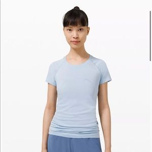Lululemon swiftly T-shirt size 6